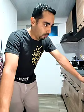 stivenlujan69 online show from 12-01-25, 02:16