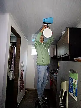 stivenlujan69 online show from 01-15-26, 10:57