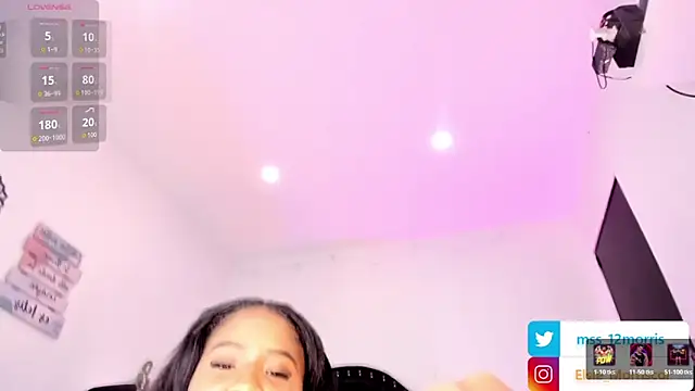 Snapshot of Elsie_morris12 chatting on 03-17-26, 01:25 Elsie morris12 online show from 03-17-26, 01:25