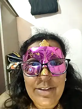 Snapshot of sexy_aaru chatting on 06-07-26, 06:00 sexy aaru online show from 06-07-26, 06:00