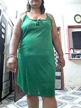SIMIHOT online show from 06-28-26, 04:24