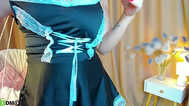 Snapshot of Marie_Ellie chatting on 04-21-26, 02:51 Marie Ellie online show from 04-21-26, 02:51