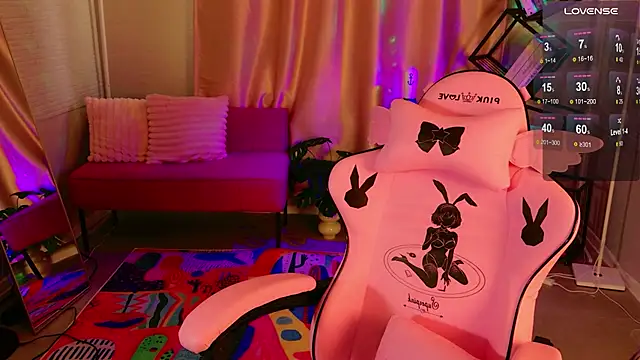 Moon  Bunny online show from 05-11-26, 02:12