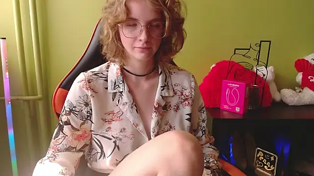 juicyPenny online show from 06-21-26, 06:27