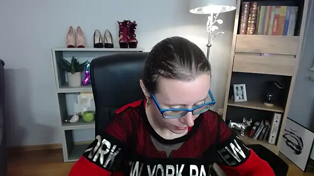 Snapshot of sweetxLizzy chatting on 11-03-25, 05:20 sweetxLizzy online show from 11-03-25, 05:20