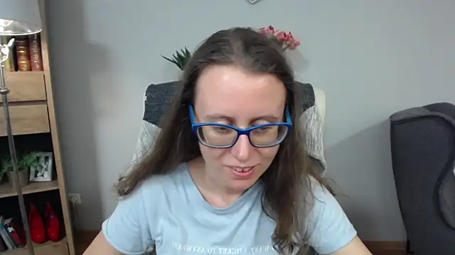 sweetxLizzy online show from 05-06-26, 04:41