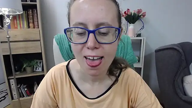 sweetxLizzy online show from 05-22-26, 04:30
