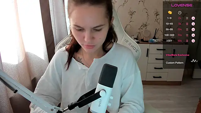 yourdreamm  online show from 09-10-25, 07:08