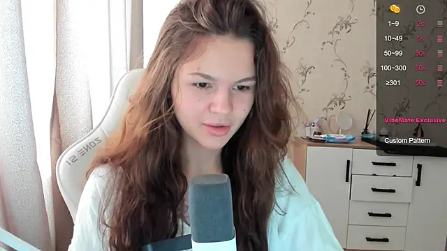 yourdreamm  online show from 09-15-25, 07:41