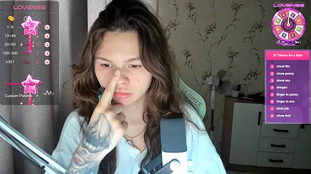 yourdreamm  online show from 09-25-25, 08:07