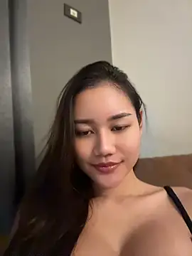 Snapshot of cherrycuteasian chatting on 07-03-26, 04:52 cherrycuteasian online show from 07-03-26, 04:52