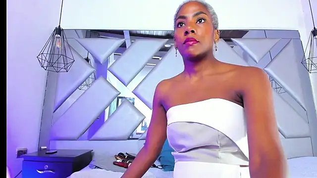 Lorenn Hill online show from 01-18-26, 01:15