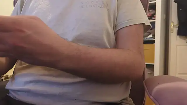 Snapshot of Jonpol74_ chatting on 03-05-26, 05:42 Jonpol74 online show from 03-05-26, 05:42