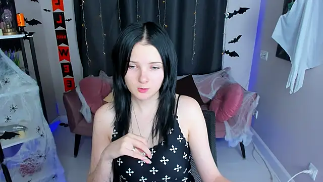 Leila xxBaby online show from 10-29-25, 12:29