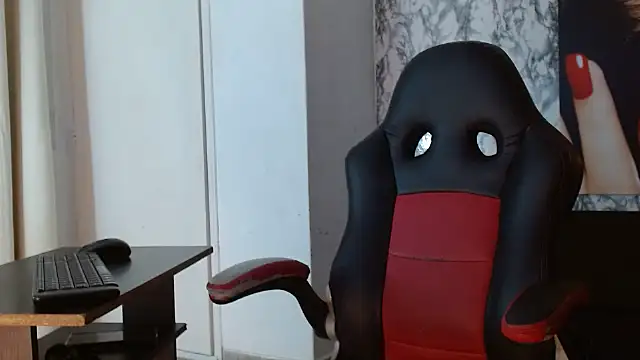 Snapshot of mariani_smith chatting on 09-09-25, 12:26 mariani smith online show from 09-09-25, 12:26