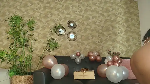 Snapshot of katspicy_ chatting on 09-26-25, 12:31 katspicy online show from 09-26-25, 12:31