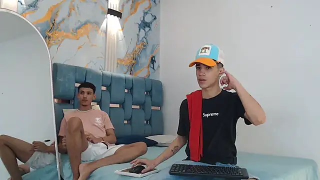 TWINKS BOYS1 online show from 02-02-26, 07:23