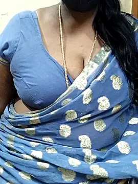 Snapshot of shobini chatting on 02-26-26, 06:18 shobini online show from 02-26-26, 06:18