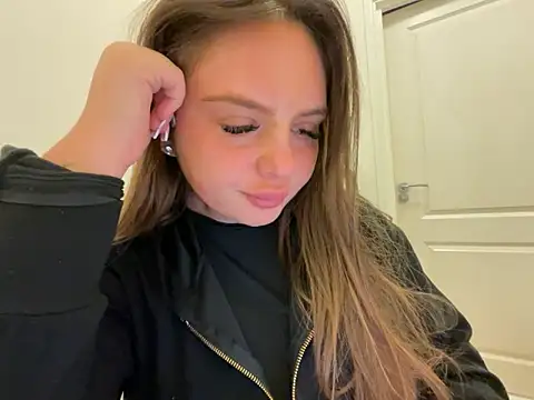 Teasing teen online show from 09-12-25, 11:37