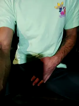 Snapshot of Czarnoksieznik chatting on 09-27-25, 03:28 Czarnoksieznik online show from 09-27-25, 03:28