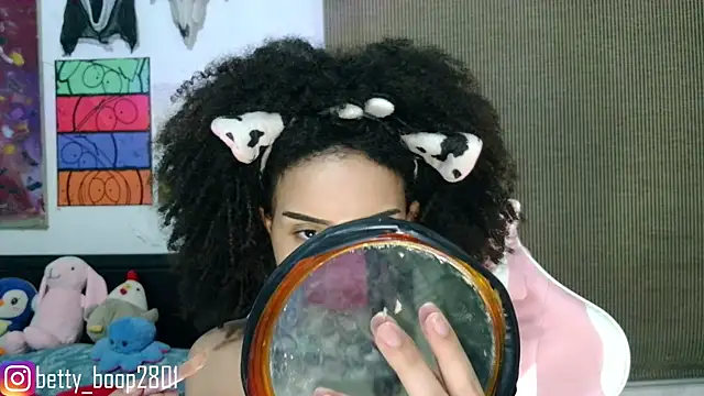 bettyboo2801 online show from 05-03-26, 04:40