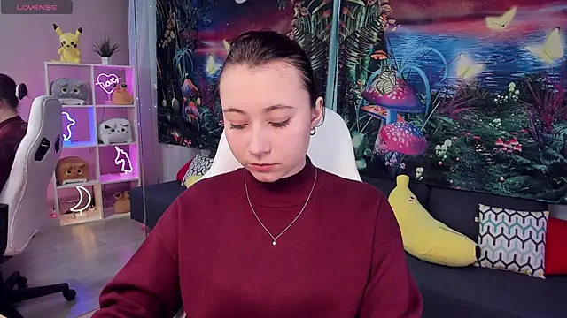 ClaraParks online show from 10-10-25, 05:56