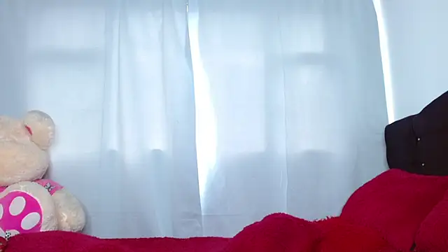 Snapshot of Charlothe_Wright chatting on 10-01-25, 05:52 Charlothe Wright online show from 10-01-25, 05:52