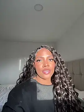 CarolinaSommerr online show from 03-19-26, 10:25