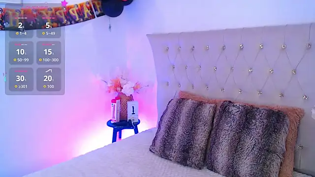 Dulcey  online show from 10-15-25, 04:12