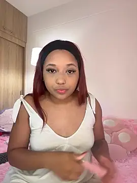  Zahara  online show from 10-21-25, 10:43