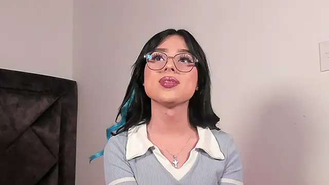 Snapshot of SamanthaRivas_ chatting on 10-11-25, 03:06 SamanthaRivas online show from 10-11-25, 03:06