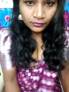 Snapshot of Dharshini_7 chatting on 10-23-25, 05:55 Dharshini 7 online show from 10-23-25, 05:55