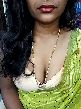 Snapshot of Dharshini_7 chatting on 10-30-25, 05:57 Dharshini 7 online show from 10-30-25, 05:57