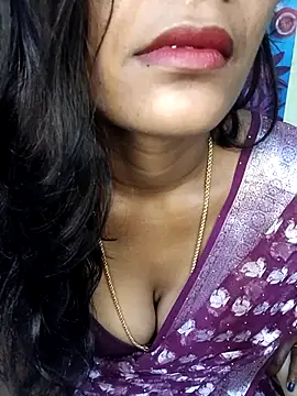 Snapshot of Dharshini_7 chatting on 11-01-25, 10:34 Dharshini 7 online show from 11-01-25, 10:34