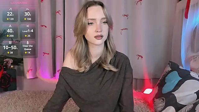 EllaBloom online show from 01-12-26, 11:37