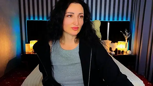 MissRossi online show from 10-11-25, 06:50