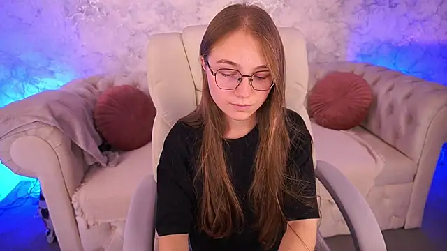 ArrinaWairr online show from 10-02-25, 02:13