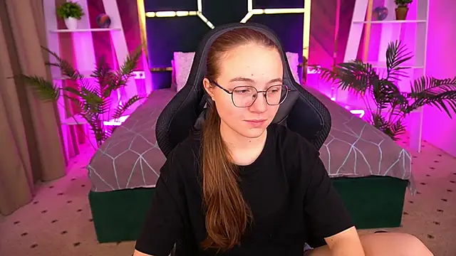 ArrinaWairr online show from 11-05-25, 08:58