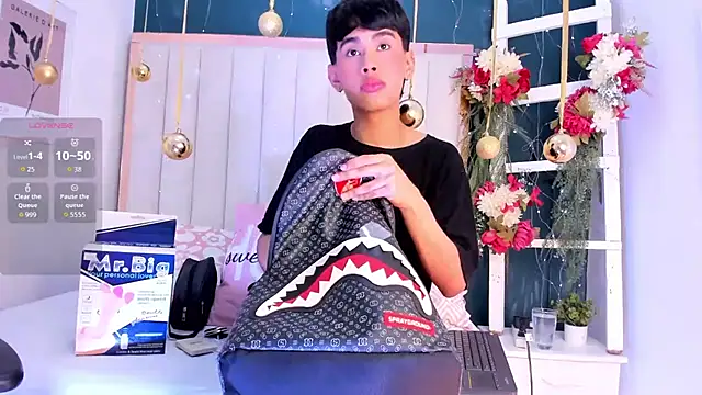 Jim twink online show from 12-04-25, 07:33