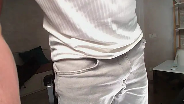 IvanHydee online show from 01-16-26, 05:55