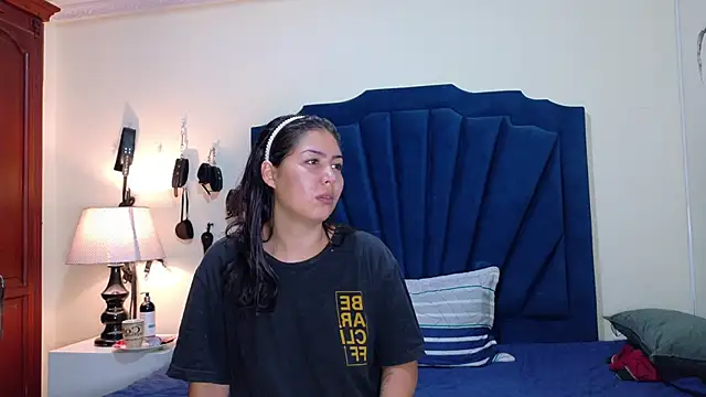 RoxyandAron2 online show from 05-02-26, 01:54