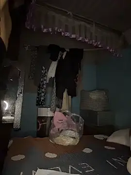 NinaChu online show from 10-17-25, 02:19