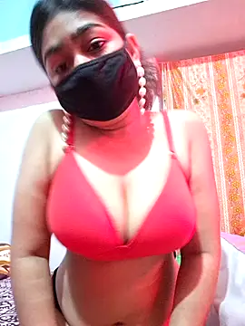 SofiaLeo online show from 10-28-25, 07:05