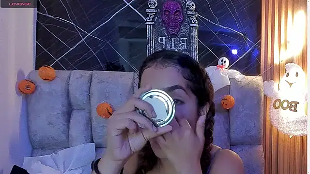 roxanne dl online show from 10-29-25, 12:07