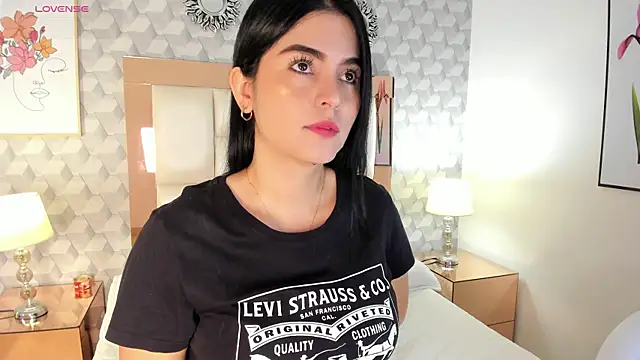 Sasha  sims   online show from 09-14-25, 11:53