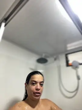 JuanitaMore01 online show from 09-29-25, 08:13