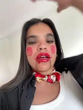 JuanitaMore01 online show from 10-23-25, 08:51