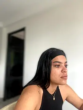 JuanitaMore01 online show from 11-09-25, 07:56