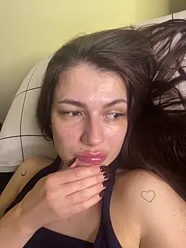 Cute Erika online show from 10-31-25, 11:06