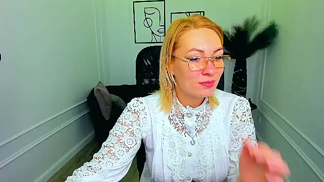 CamilaFatem online show from 09-09-25, 07:46